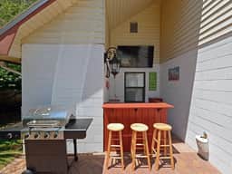 Crystal Beach Bungalow - Image 3