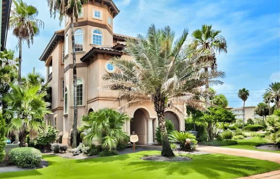 Villa St Tropez - Image 2
